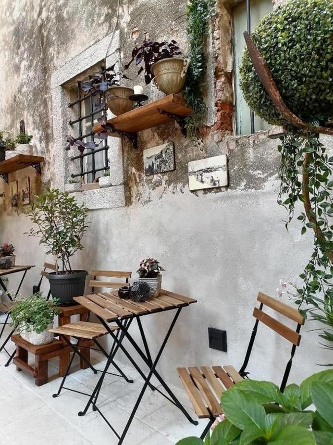 فندق History House Moja Ti 1830 In Old Town Senj سينج المظهر الخارجي الصورة